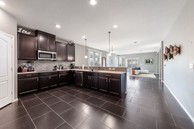 Building Photo - 12600 Lucida Ln