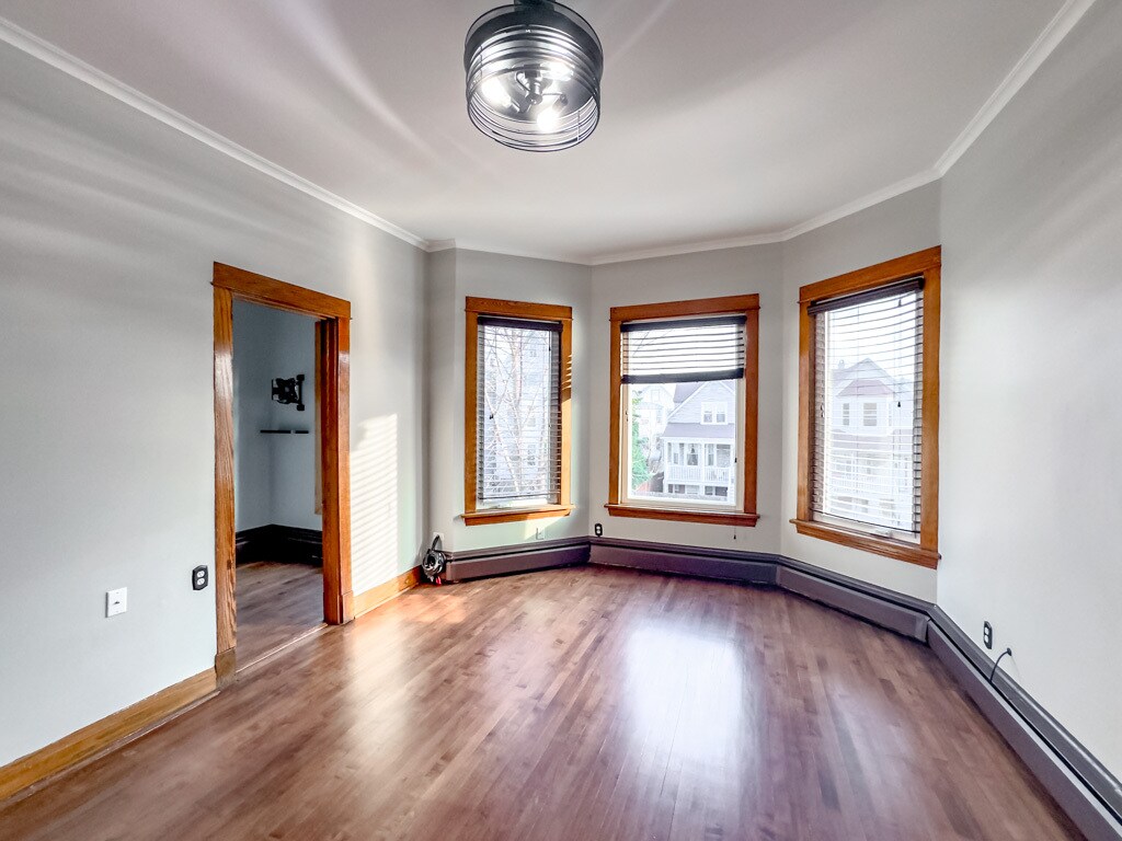 Building Photo - 3415 W McLean Ave