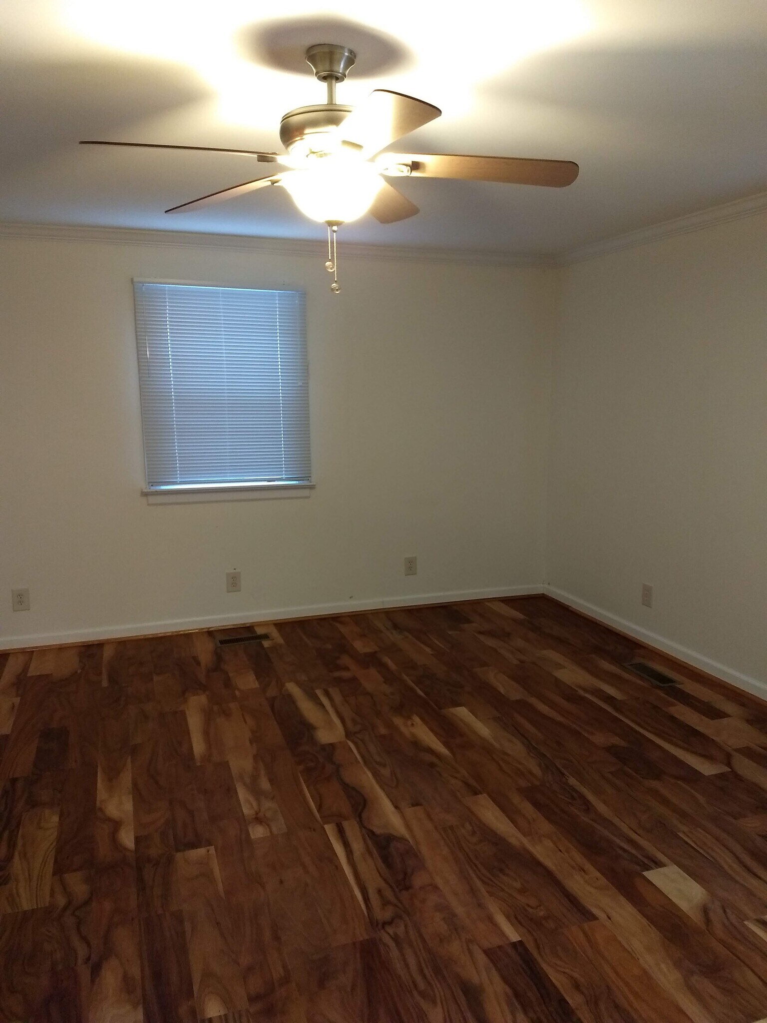 Building Photo - 8806 Gayton Rd