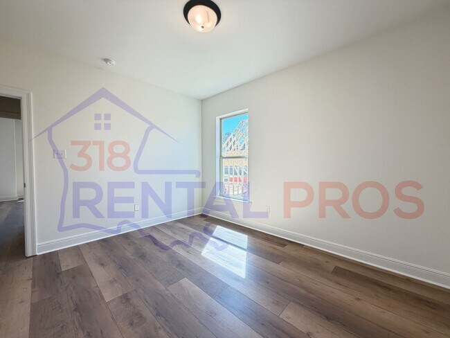 Building Photo - New Construction! 3 Bed 2 Bath in Country Club Estates!