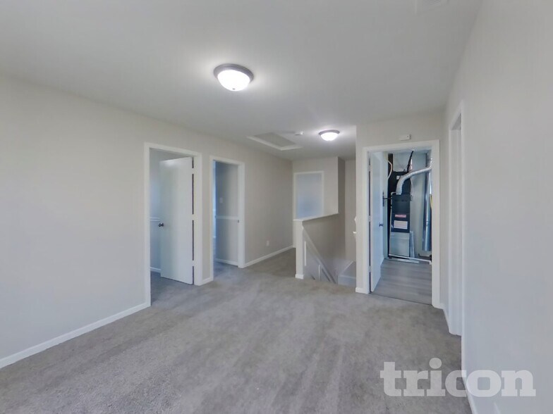 Building Photo - 10875 Grace Dr