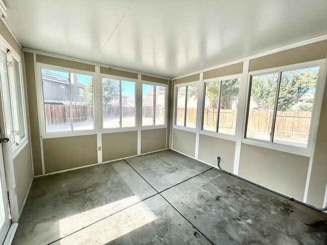 Building Photo - 15624 Choctaw Ct