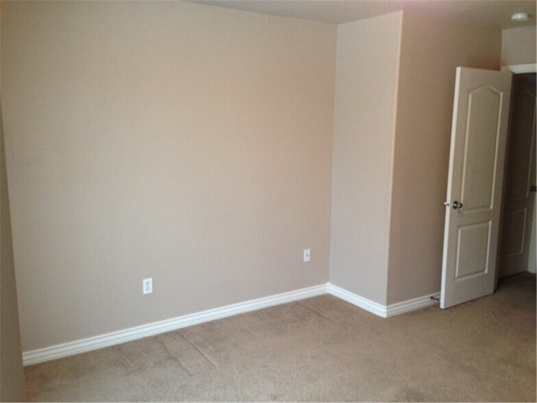 Building Photo - 3078 Sage Loop