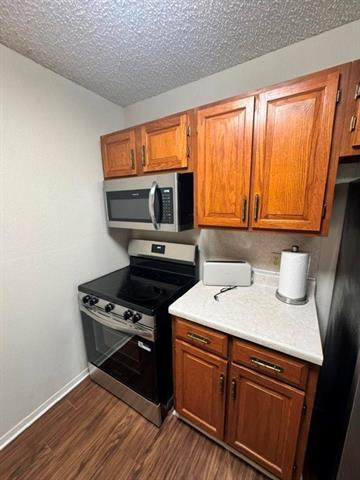 Building Photo - 985 Minter Ln