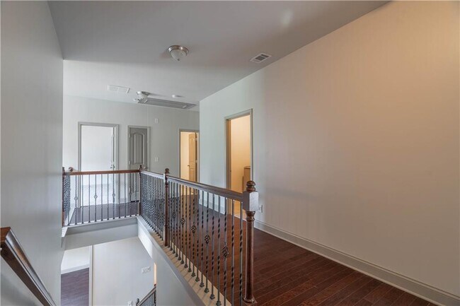 Building Photo - 2121 Spring Sound Ln