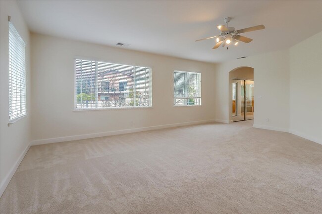 Building Photo - 4 Bed 3 Bath Home With 3 Car Garage High Ceilings And Fenced Yard