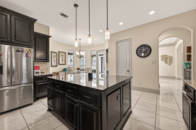 Building Photo - 2515 Avon Gate Ct