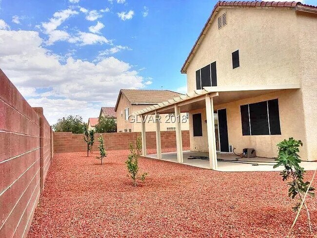 Building Photo - 6135 W La Palma Pkwy