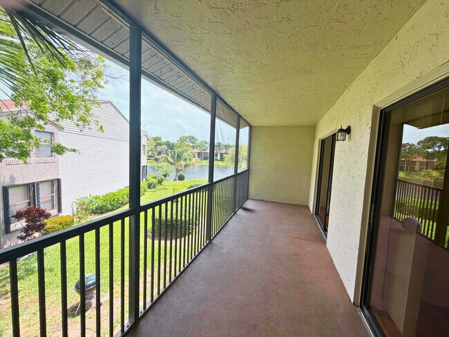 Building Photo - 1244 S Military Trail