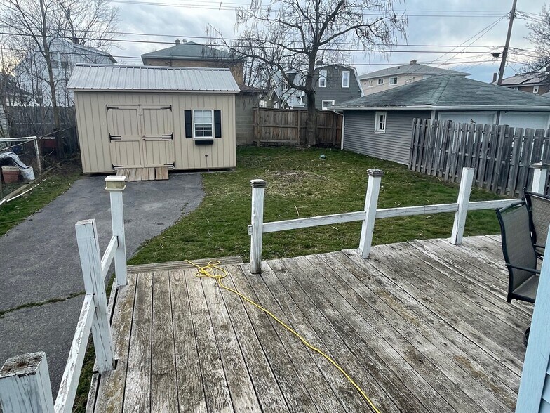 Building Photo - 120 lyndale ave