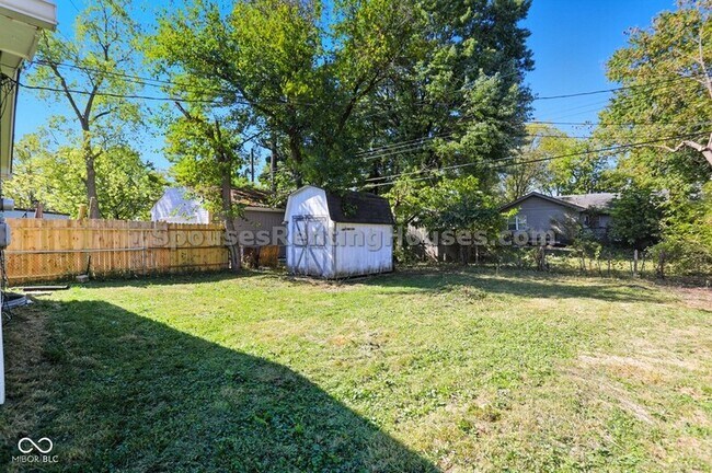 Building Photo - 1414 Ingomar St