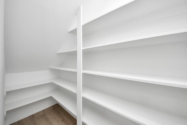 Building Photo - 8306 Comal St