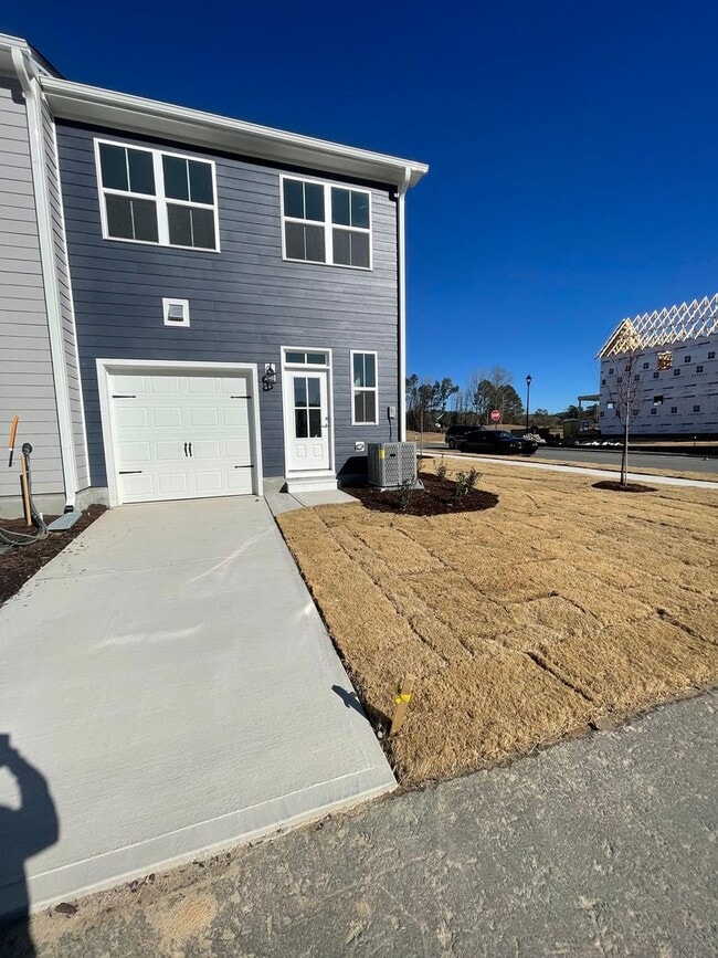 Building Photo - Charming 3 Bedroom Home Located In Wendell!!!