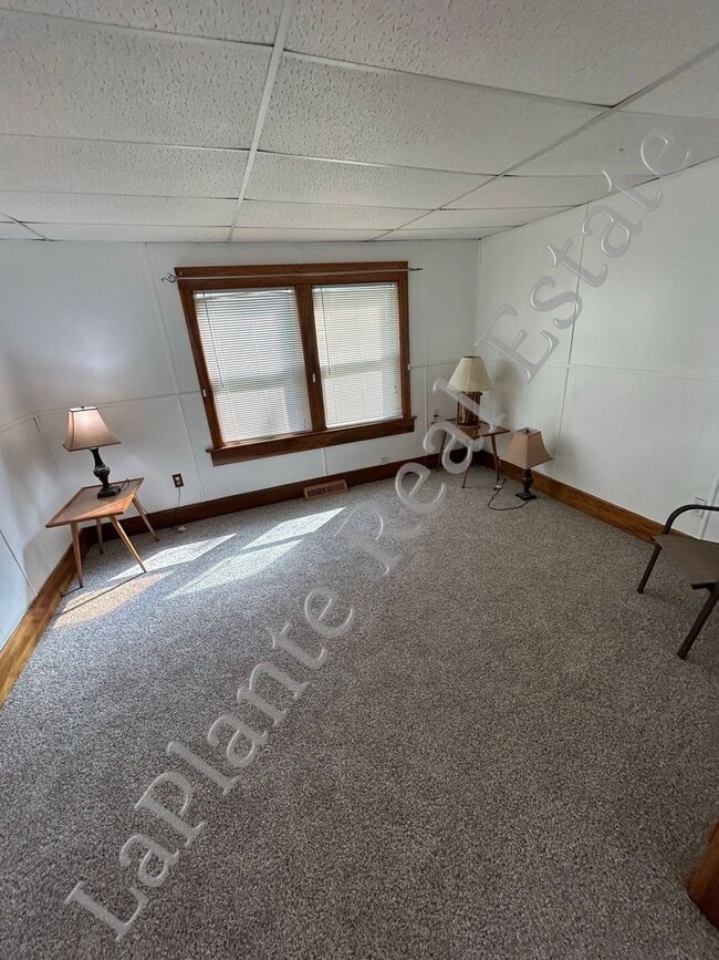 Building Photo - Cozy 3-Bedroom Home Ready for Move-In