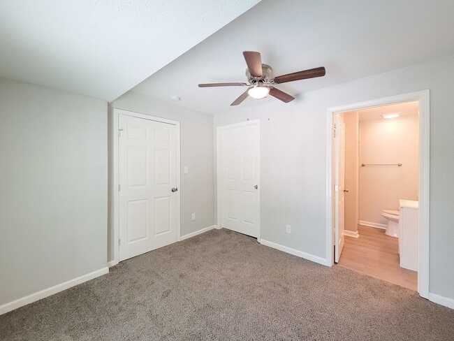 Building Photo - RECENTLY REMODELED 4 BEDROOM 2 BATH LEASE HOME WITH ALL THE UPGRADES.  CHECK THIS OUT.  WON'T LAS...