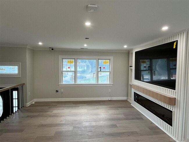 Building Photo - 4 Glen Ct