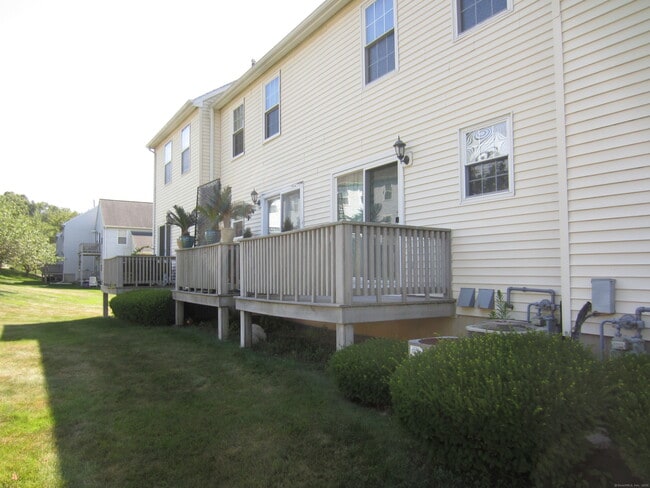 Building Photo - 229 Branford Rd