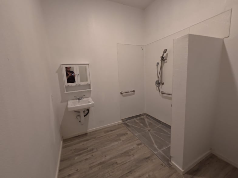 Building Photo - 10501 Wilmington Ave