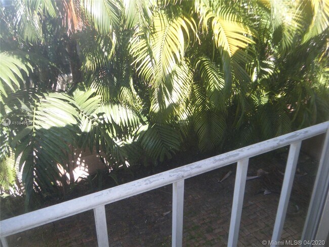 Building Photo - 2430 SE 17th St