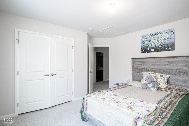 Building Photo - 453 Gathering Ln