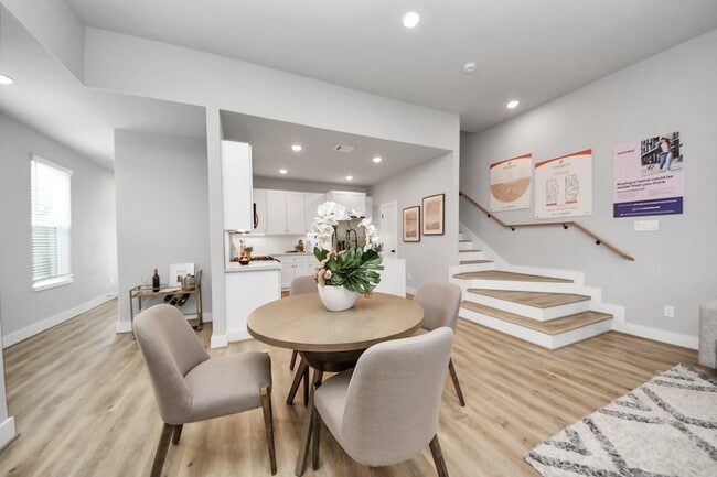 Building Photo - 5809 Francis Oak Ln