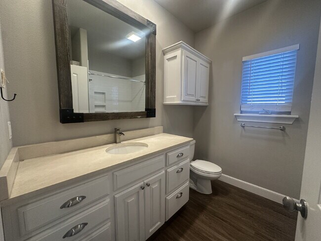 Building Photo - 3/2/2 Home in Kelsey Park – Former Parade of Homes Showcase!