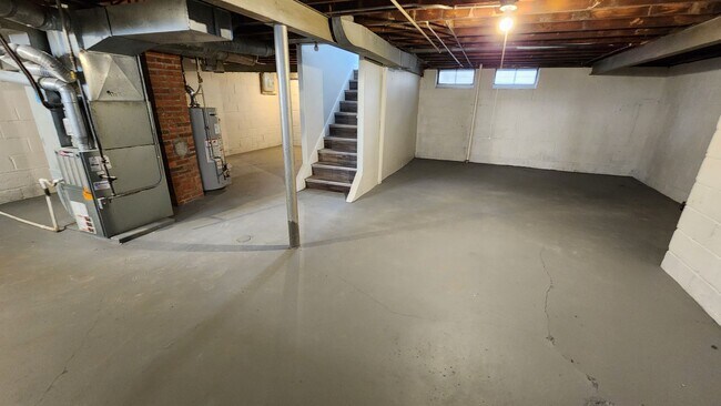 Building Photo - 4156 Hinsdale Rd