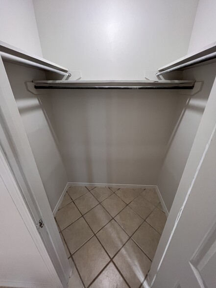 Master closet - 201 Woodale Dr