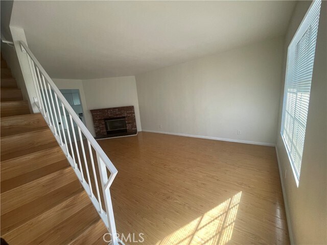 Building Photo - 8822 Ramona St