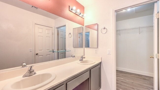 Building Photo - 1425 Bow Creek Ct