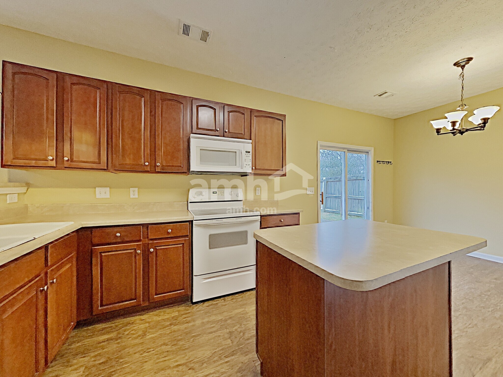 Building Photo - 226 Vintage Cir