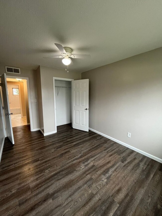 Building Photo - Spacious 3-Bedroom Ranch with 2-Car Garage & Oversized Fenced Backyard