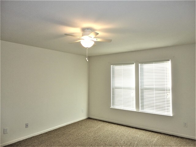 Building Photo - 15449 Harmon Pl