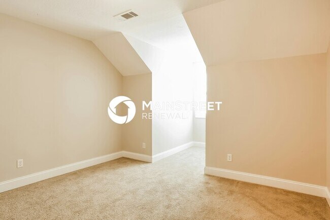 Building Photo - 3 Bedroom Pet-Friendly Home in Corryton, TN with Main Street Renewal