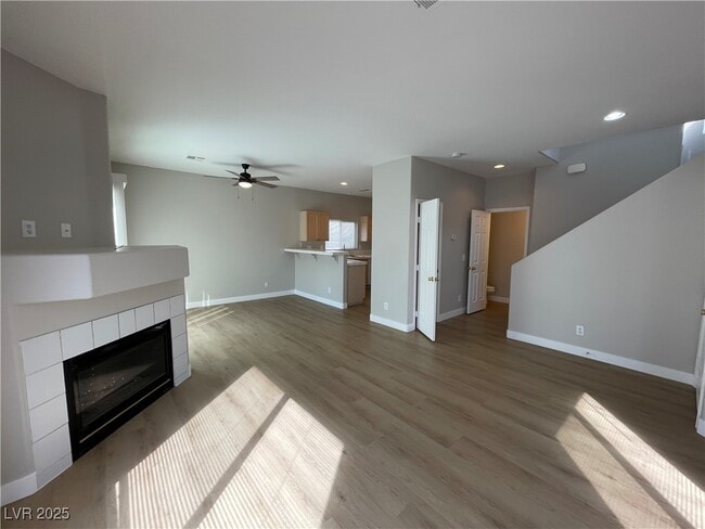 Building Photo - 8463 Antique Cameo Ave