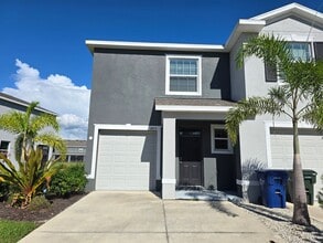 Building Photo - Fresh new build ~ 3 bed/ 2.5 bath Townhous...