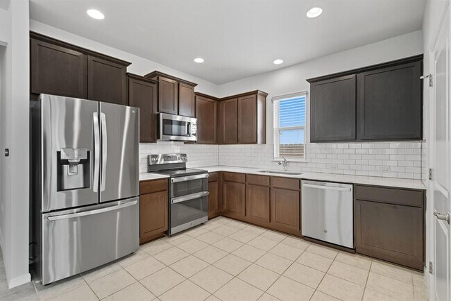 Building Photo - 17200 Adoro Dr
