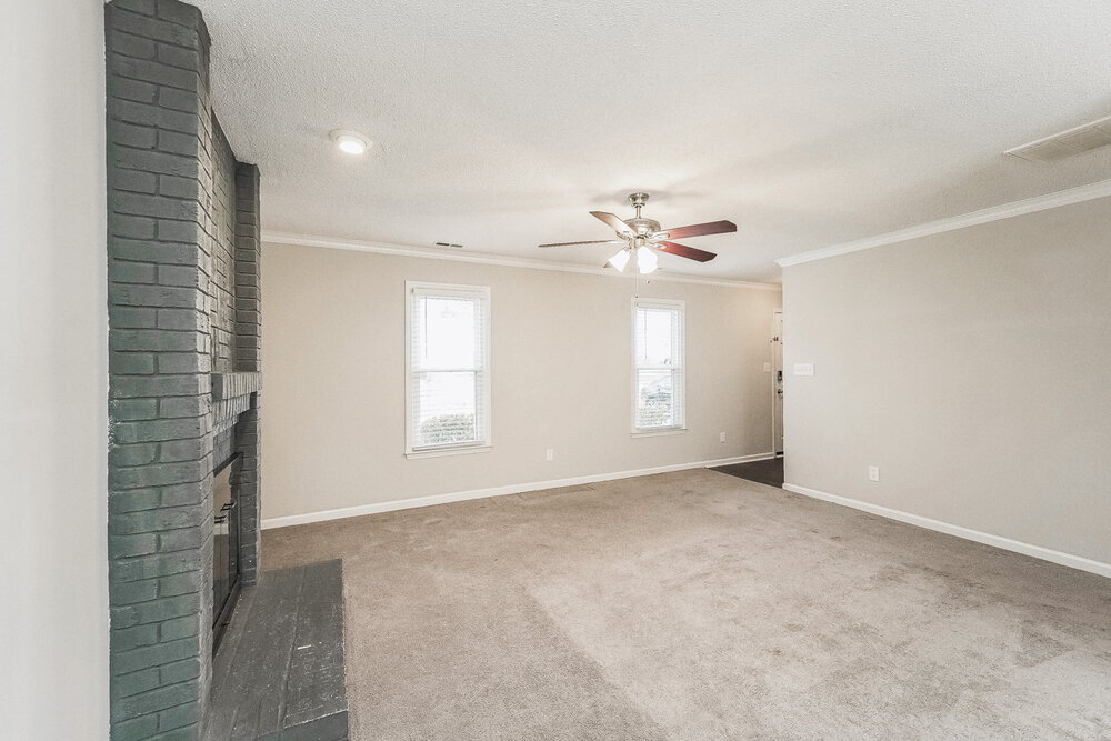 Building Photo - 9612 Manus Ct
