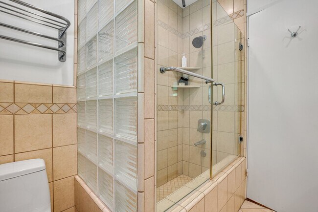 Building Photo - Charming Mid-Century Home for Lease in Pasadena’s San Rafael Hills