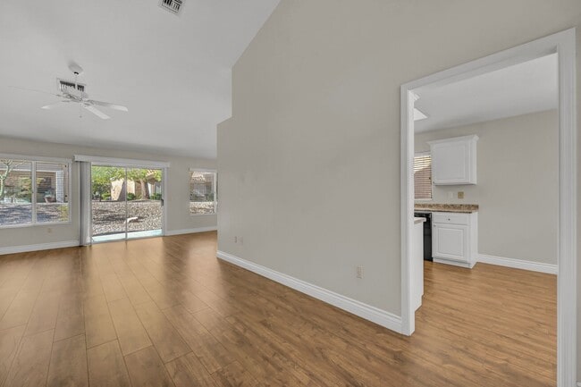 Building Photo - 55+ Age Restricted Sun City Summerlin! 2 BED + 2 BATH + 2 CAR GARAGE!