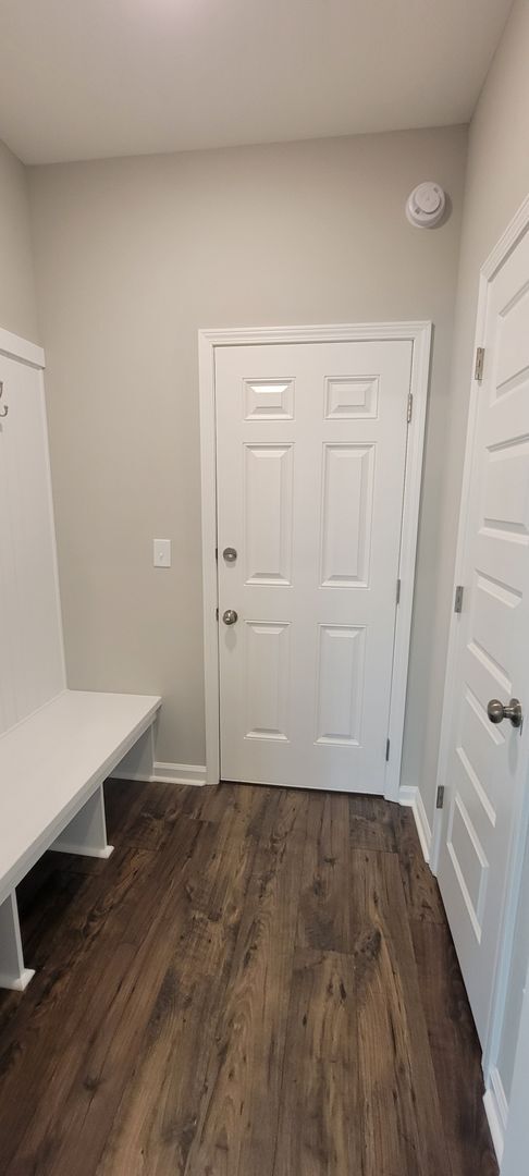 Building Photo - BEAUTIFUL HOME in the Desirable Hedgefield subdivision in Prattville.