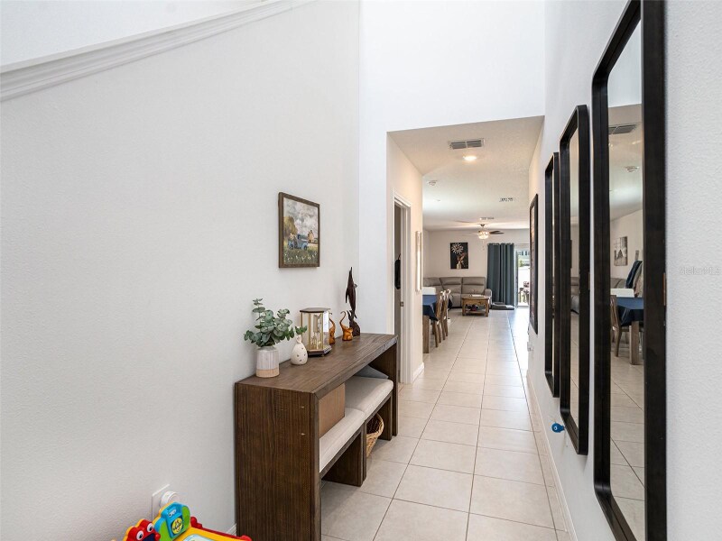 Building Photo - 2870 Silver Scallop Lp