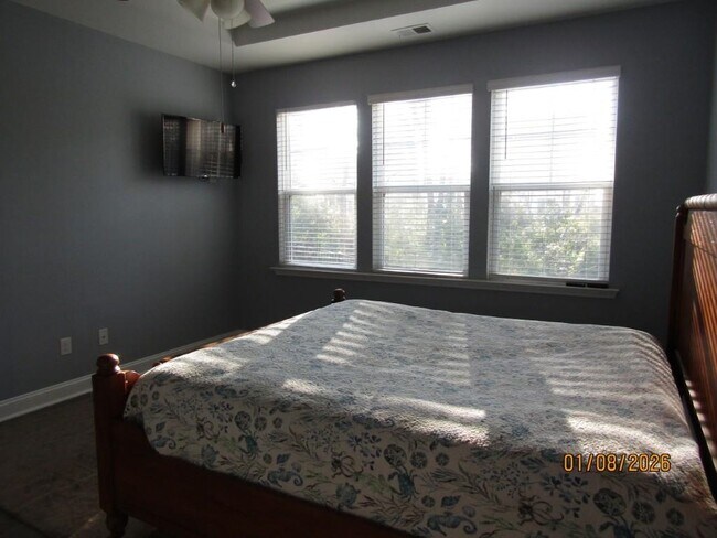 Building Photo - 1003 Oak Marsh Ln