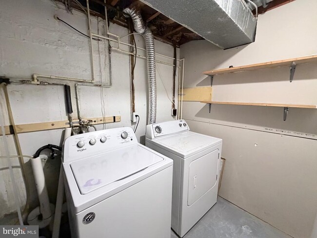 Building Photo - 4054 Hanson Oaks Dr