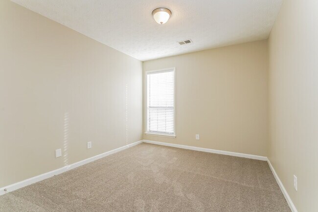 Building Photo - 5545 Dorsett Shoals Ln