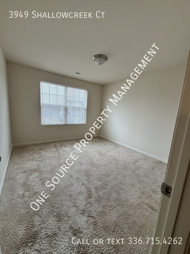 Building Photo - 3949 Shallowcreek Ct