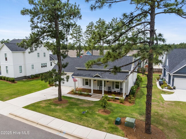 Building Photo - 575 Vintage Ln