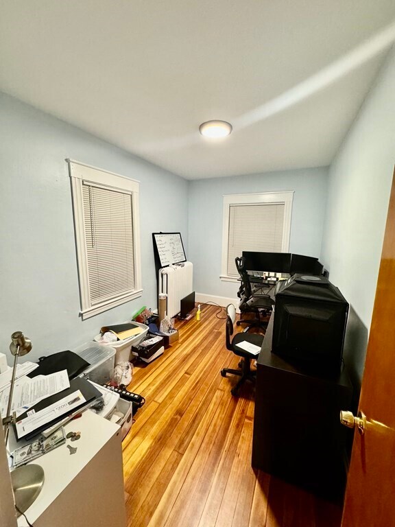 Building Photo - 261 Park St