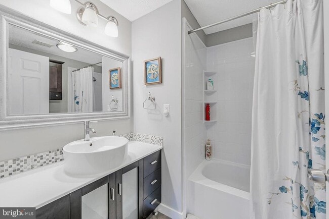 Building Photo - 12918 Framingham Ct