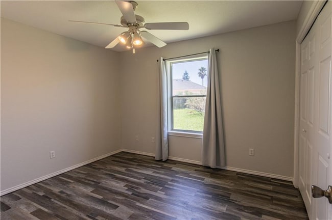 Building Photo - 16049 Treebine Dr